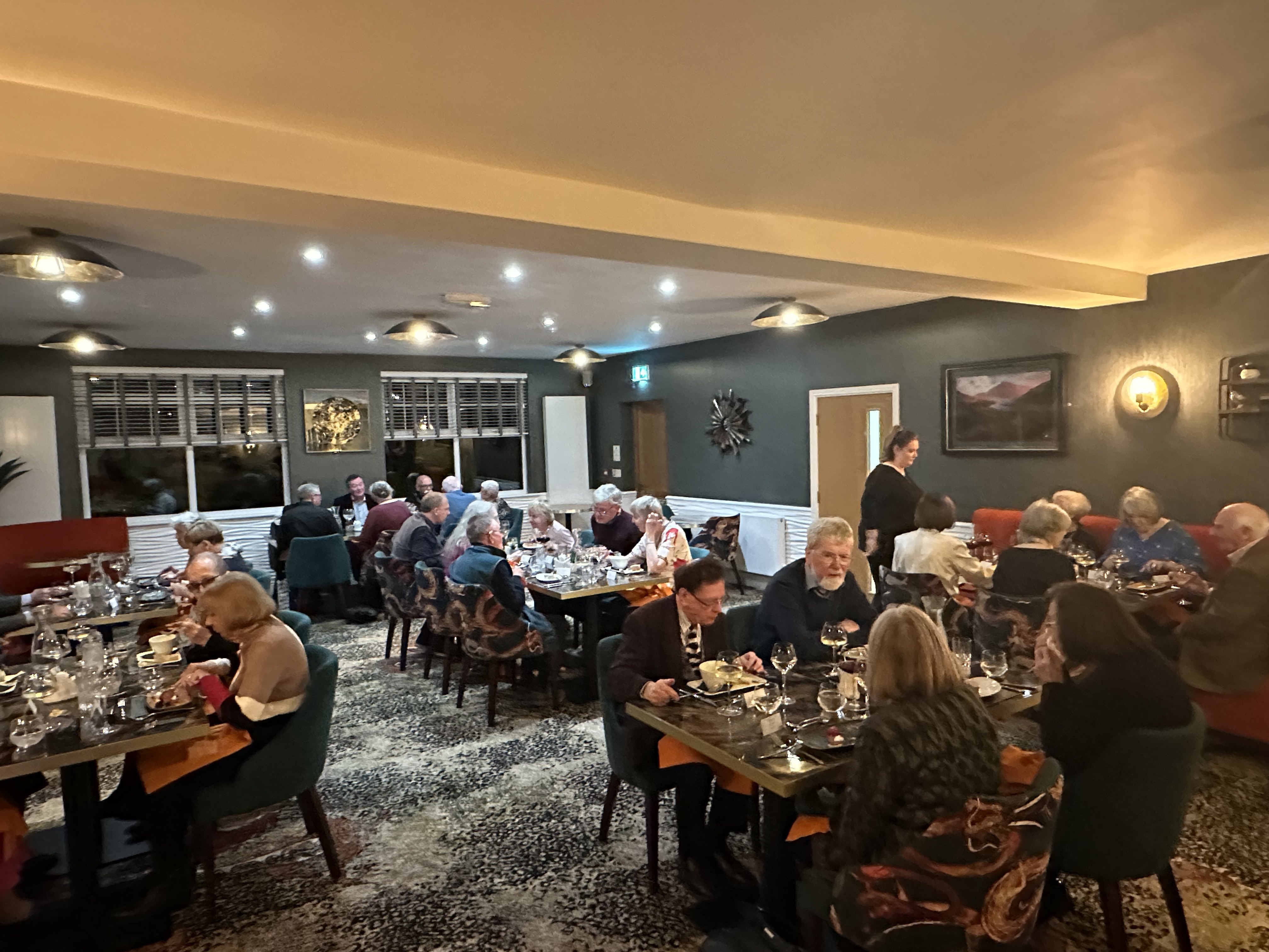 Tonnau Restaurant Group Bookings