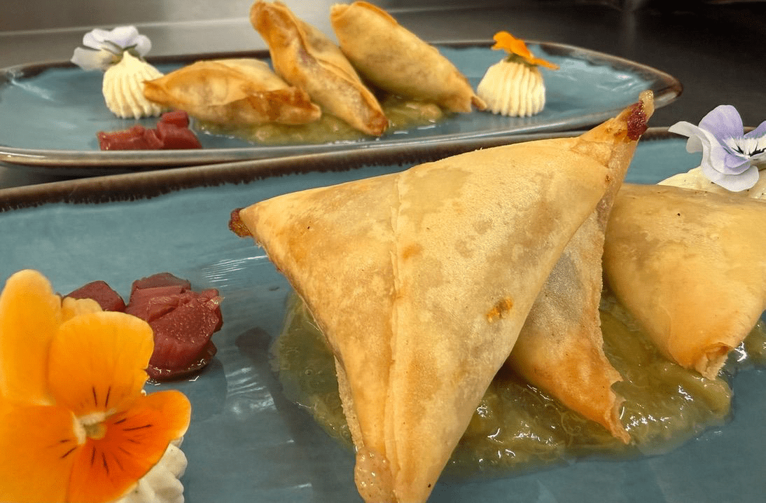 Apple and Cinnamon Samosas